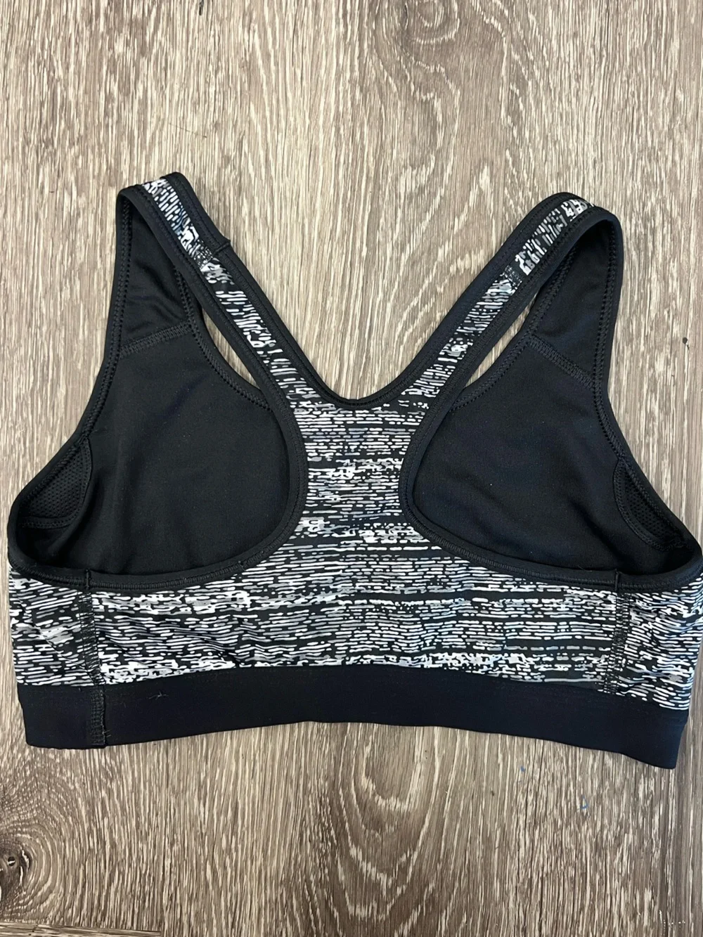 Nike Pro Dri-FIT Women’s Sports Bra Black White Size M